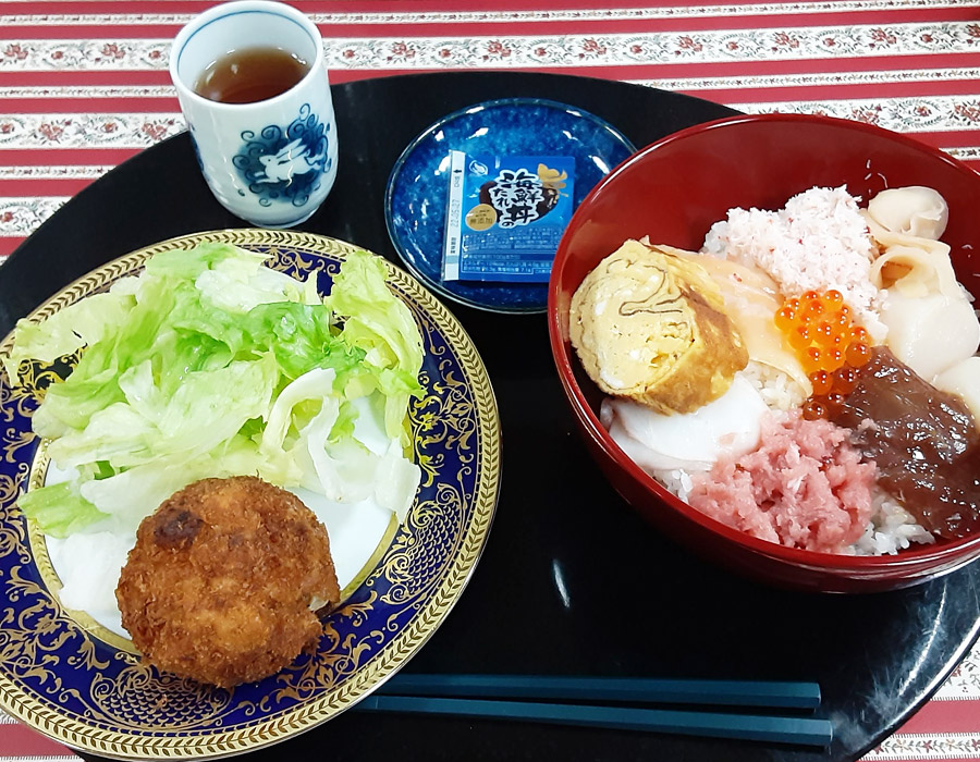 【健康ランチ】海鮮丼